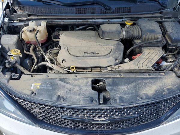 2019 CHRYSLER PACIFICA Touring L