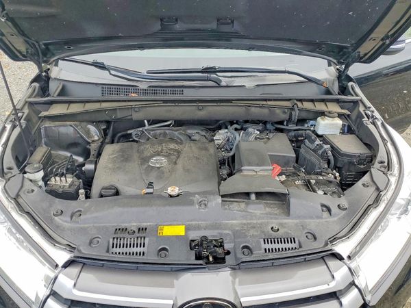 2018 TOYOTA HIGHLANDER SE/XLE