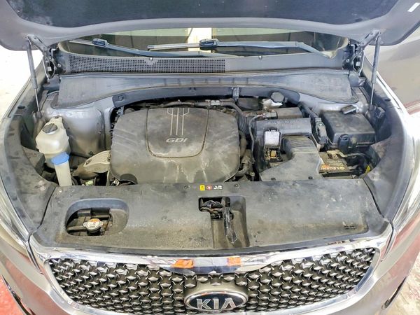 2017 KIA SORENTO SX, SX Limited — Engine bay
