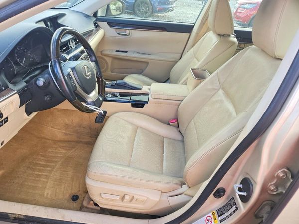2015 LEXUS ES