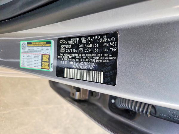 2025 HYUNDAI ELANTRA