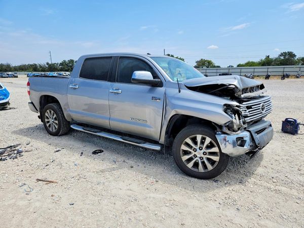 2016 TOYOTA TUNDRA Limited