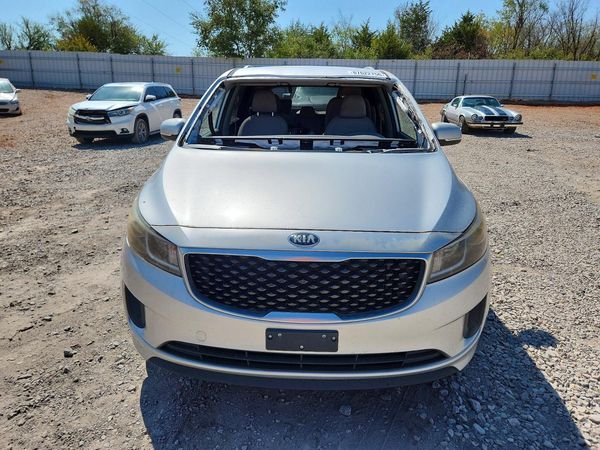 2016 KIA SEDONA