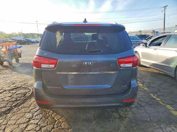 2017 KIA SEDONA LX