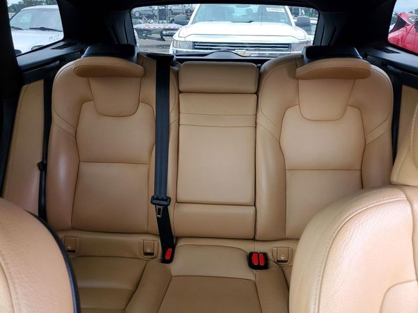 2019 VOLVO XC60
