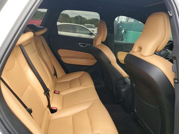 2019 VOLVO XC60