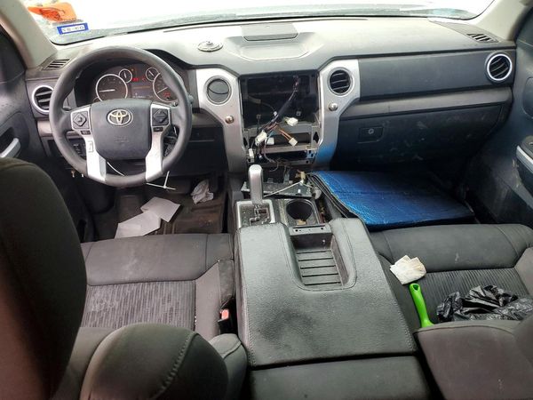 2016 TOYOTA TUNDRA