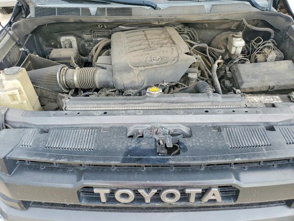 2016 TOYOTA TUNDRA