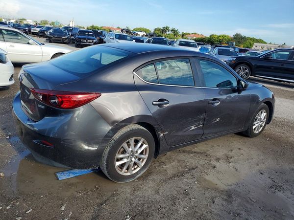 2018 MAZDA 3