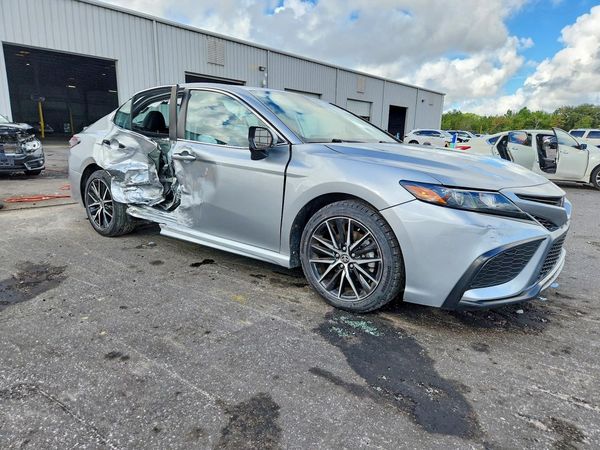2023 TOYOTA CAMRY