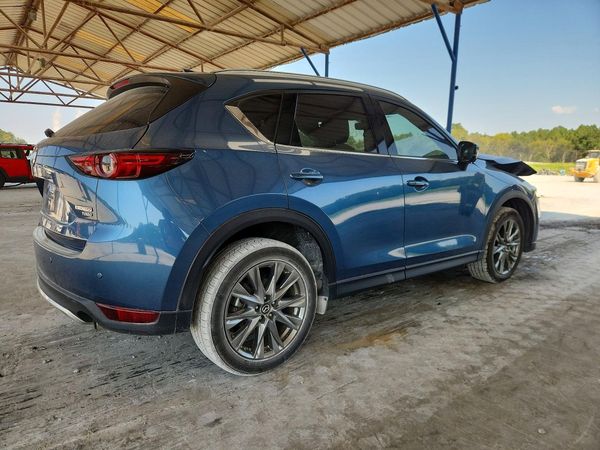2021 MAZDA CX-5 Signature