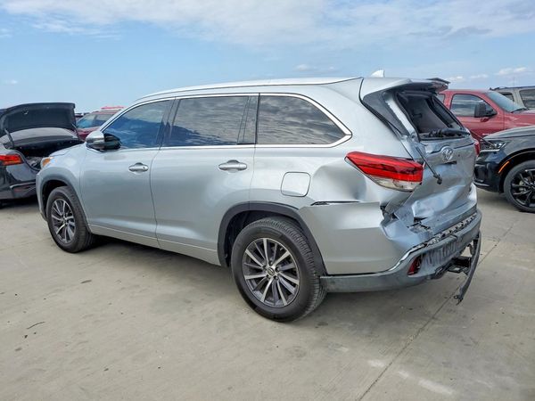 2018 TOYOTA HIGHLANDER