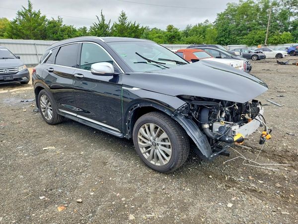 2023 INFINITI QX50 Luxe — Passenger 3/4