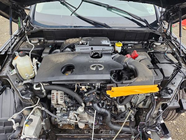2023 INFINITI QX50 Luxe — Engine bay