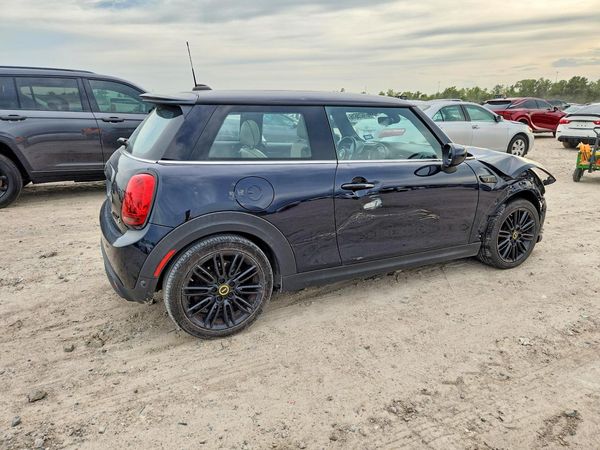 2022 MINI COOPER