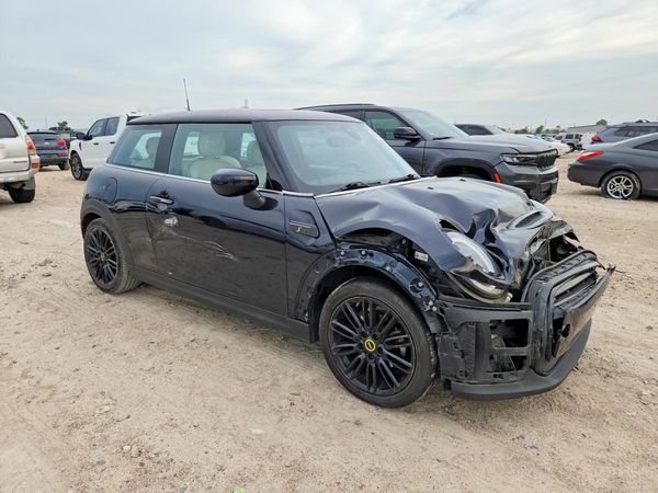 2022 MINI COOPER