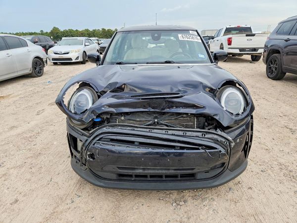 2022 MINI COOPER