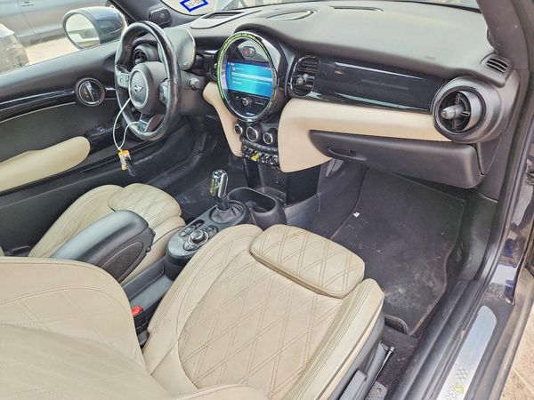2022 MINI COOPER