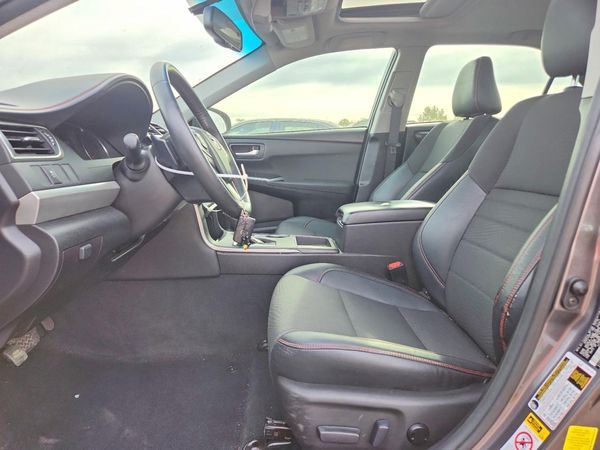 2017 TOYOTA CAMRY