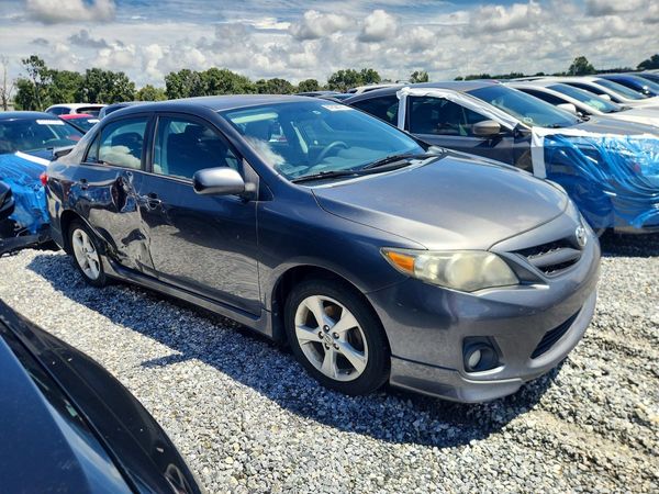 2013 TOYOTA COROLLA