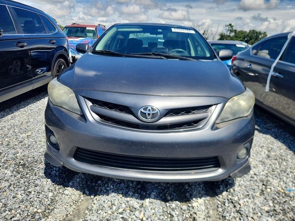 2013 TOYOTA COROLLA