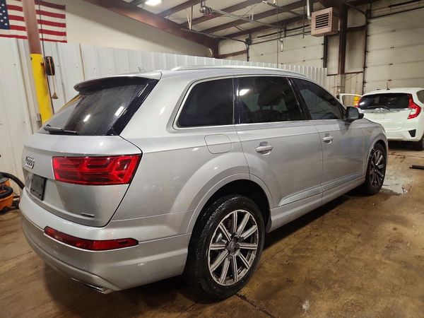 2019 AUDI Q7