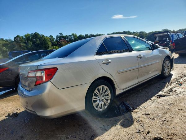 2013 TOYOTA CAMRY