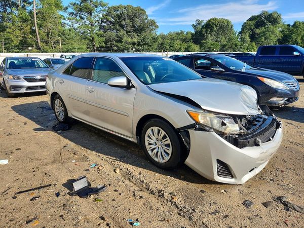 2013 TOYOTA CAMRY