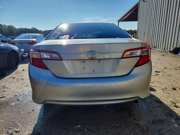 2013 TOYOTA CAMRY