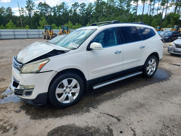 2013 CHEVROLET TRAVERSE — DSFA — Front 3/4