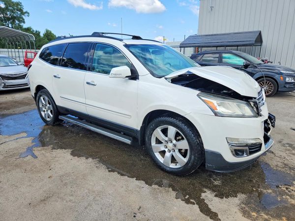 2013 CHEVROLET TRAVERSE LTZ — Passenger 3/4