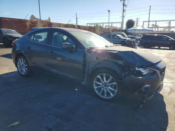 2016 MAZDA 3