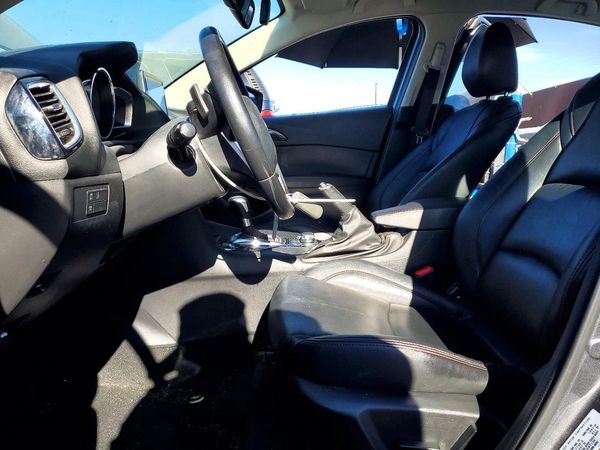 2016 MAZDA 3