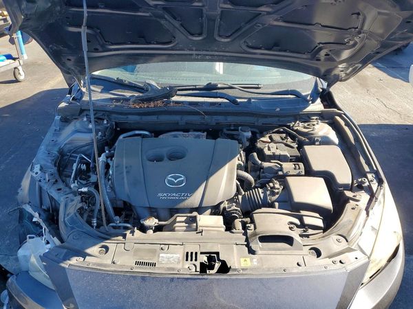 2016 MAZDA 3