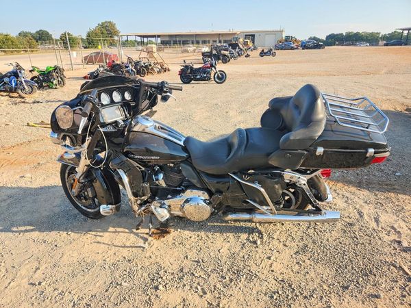 2017 HARLEY-DAVIDSON FLHTKL