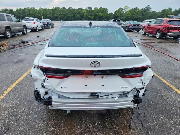 2025 TOYOTA CAMRY