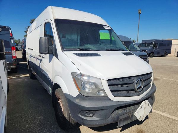 2014 MERCEDES-BENZ SPRINTER High — Passenger 3/4