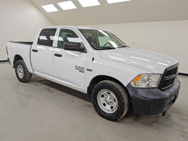 2019 RAM 1500 CLASSIC Tradesman, ST