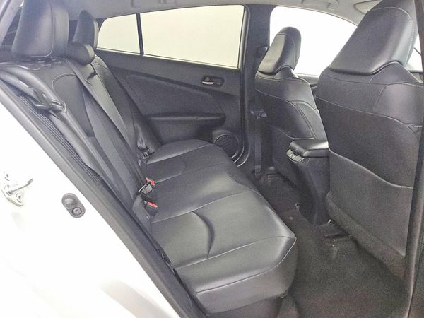 2021 TOYOTA PRIUS
