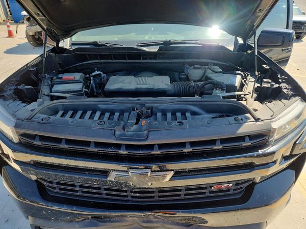 2020 CHEVROLET SILVERADO Trail Boss - LT — Engine bay