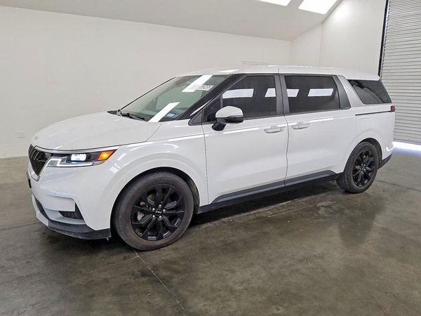 2022 KIA CARNIVAL — DSFA — Front 3/4