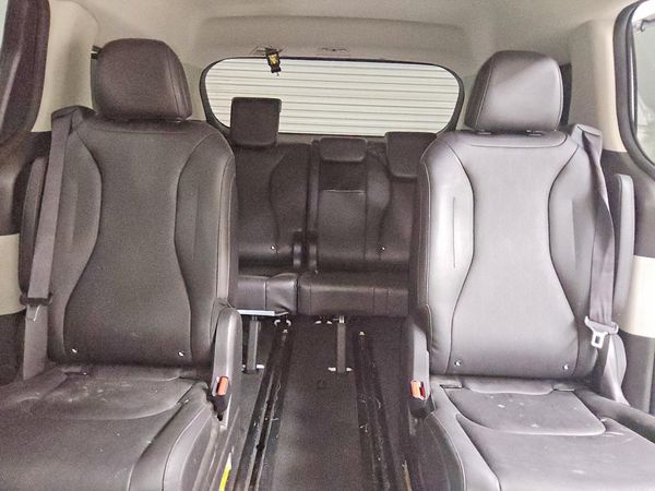 2022 KIA CARNIVAL EX — SUVN