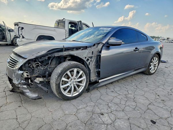 2015 INFINITI Q60 COUPE