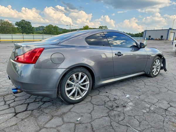 2015 INFINITI Q60 COUPE