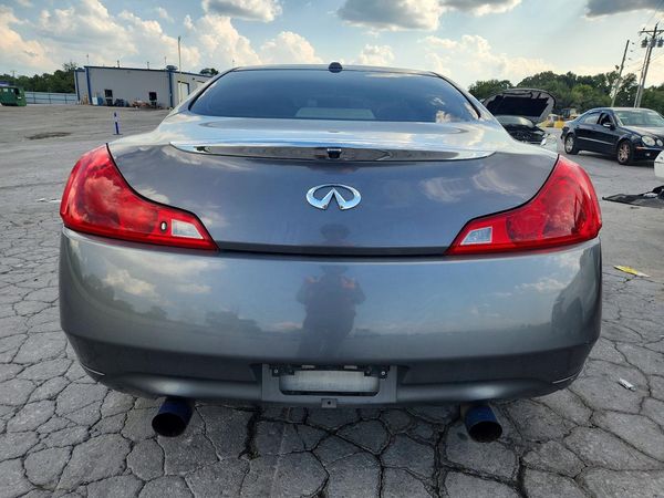 2015 INFINITI Q60 COUPE