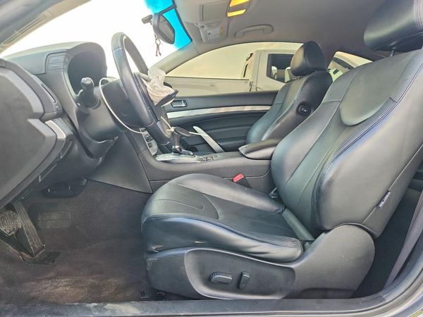 2015 INFINITI Q60 COUPE