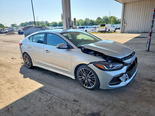 2018 HYUNDAI ELANTRA Sport — Passenger 3/4