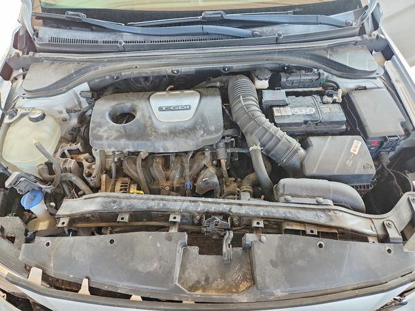 2018 HYUNDAI ELANTRA Sport — Engine bay