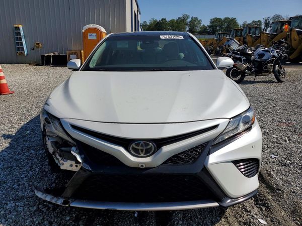 2018 TOYOTA CAMRY