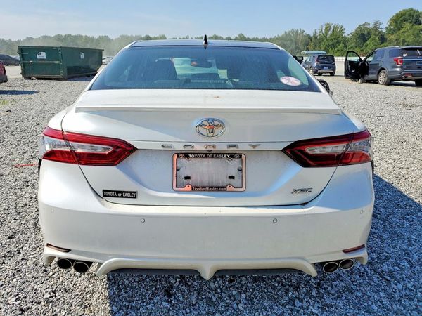 2018 TOYOTA CAMRY
